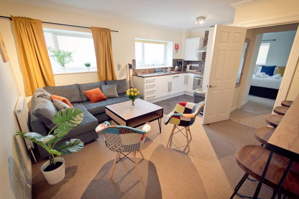 Top View 2 Bedroom Apartments พลีมัธ ภายนอก รูปภาพ